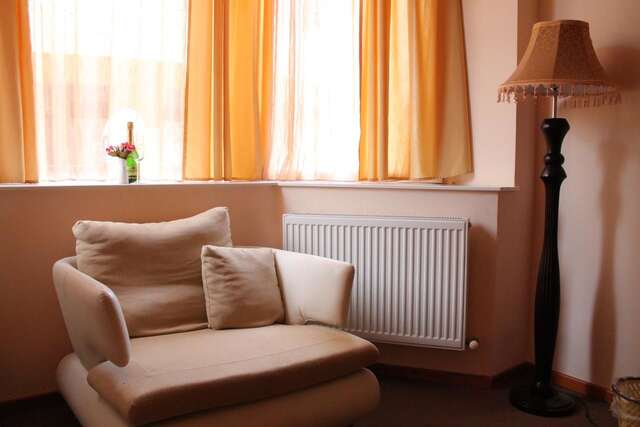 Отели типа «постель и завтрак» Vake Hotel Тбилиси-15