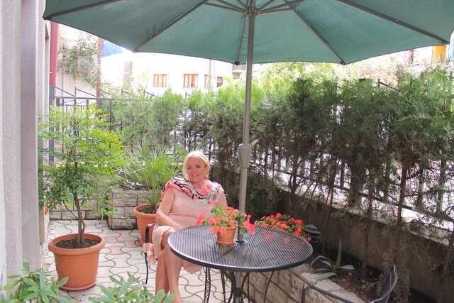Отели типа «постель и завтрак» Vake Hotel Тбилиси-32