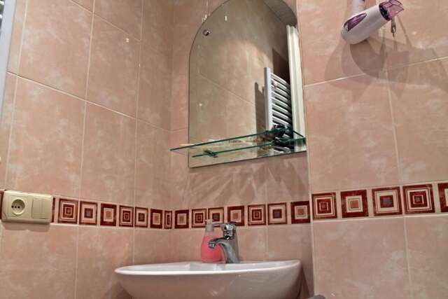 Отели типа «постель и завтрак» Vake Hotel Тбилиси-45